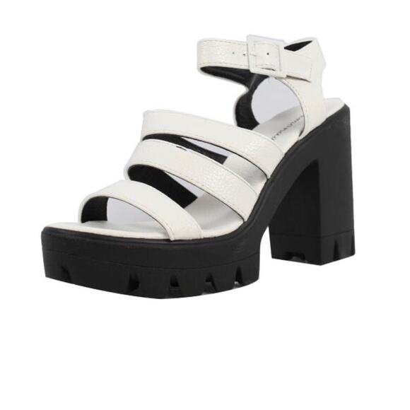 NEW Y2K White Strappy Platform Heels - Picture 2 of 4